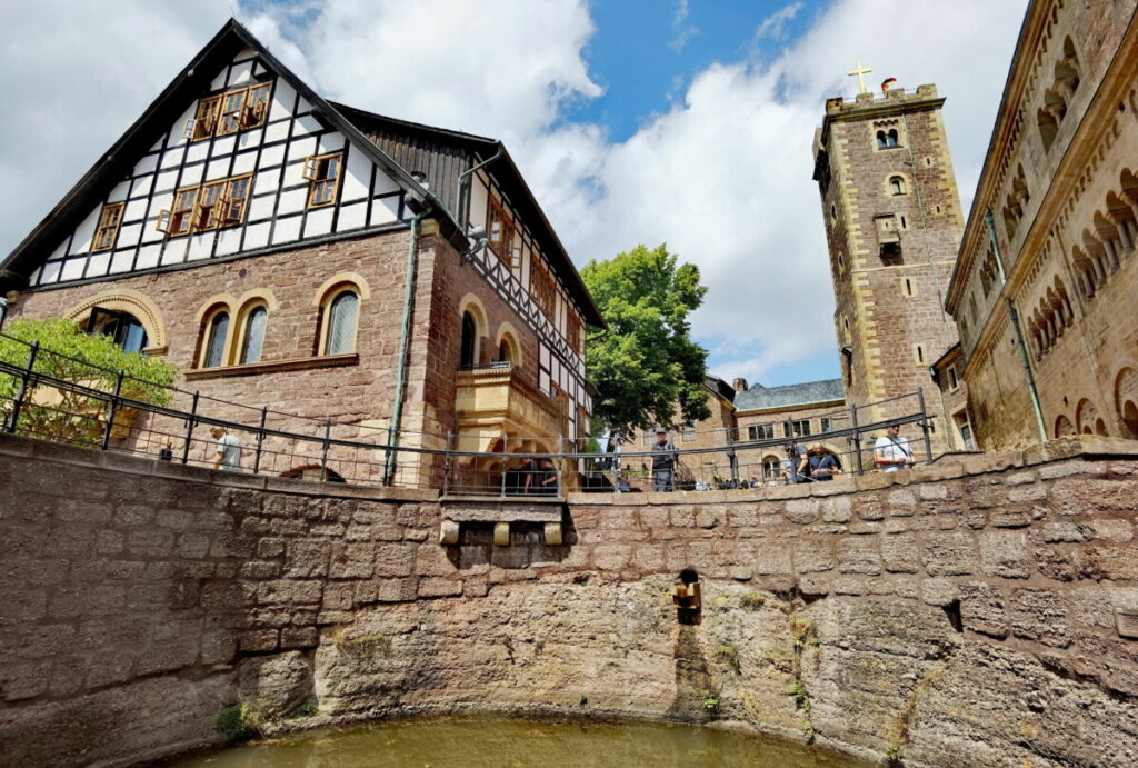 Wartburg mit Kindern