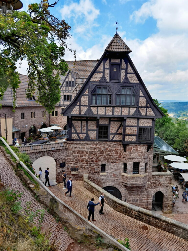 Wartburg mit Kindern