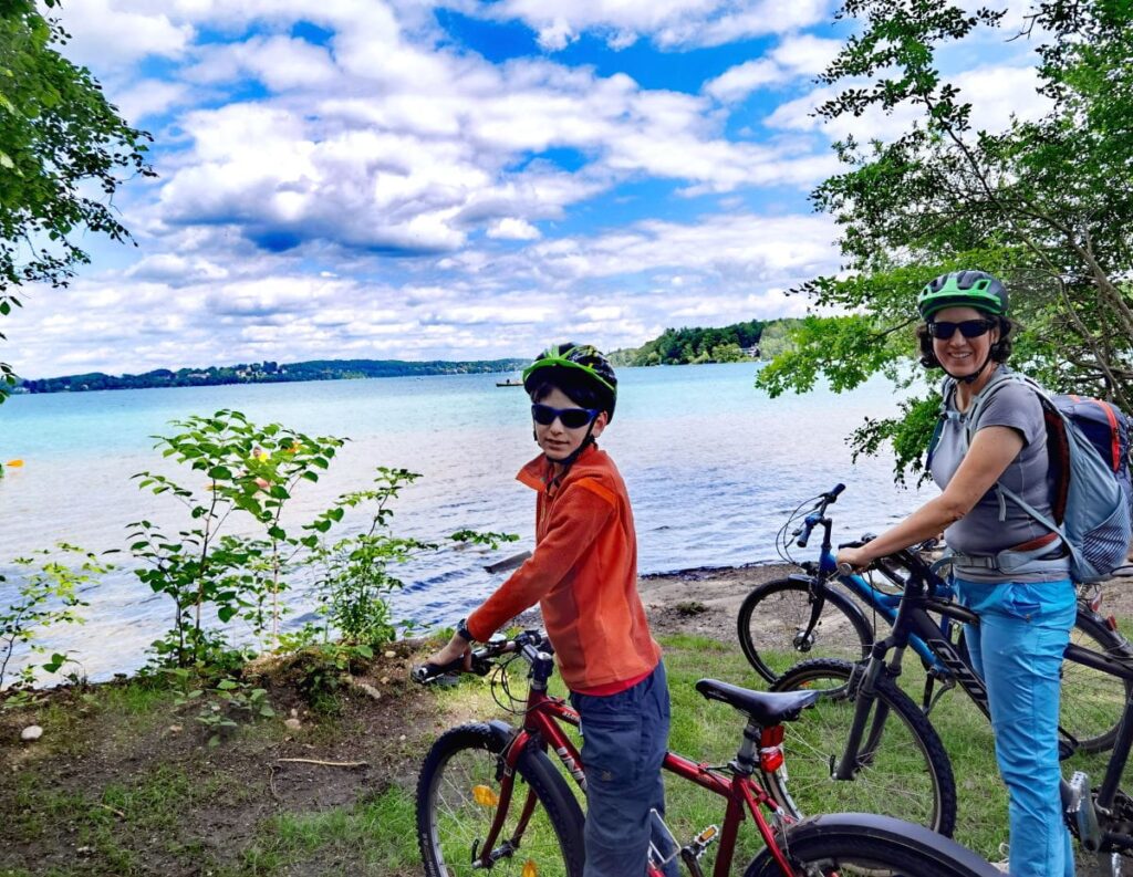 Tipp: Auf der Wörthsee Radtour kannst du viel entdecken, incl. Spielplätze und Möglichkeiten zum Baden im See