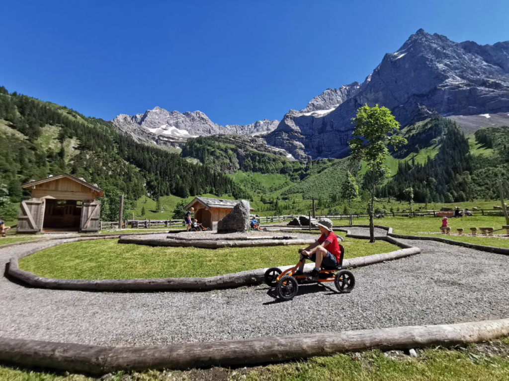 Ausflugsziele Tirol - Spielplatz Eng
