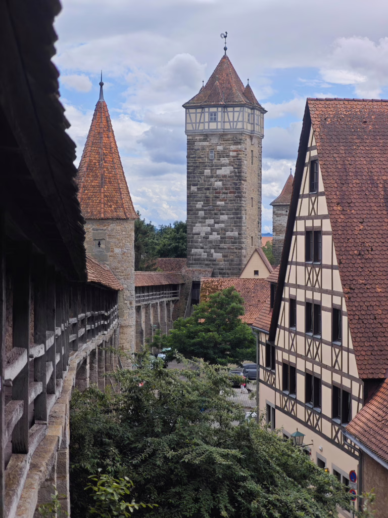 Wehrgang Rothenburg ob der Tauber mit Kindern