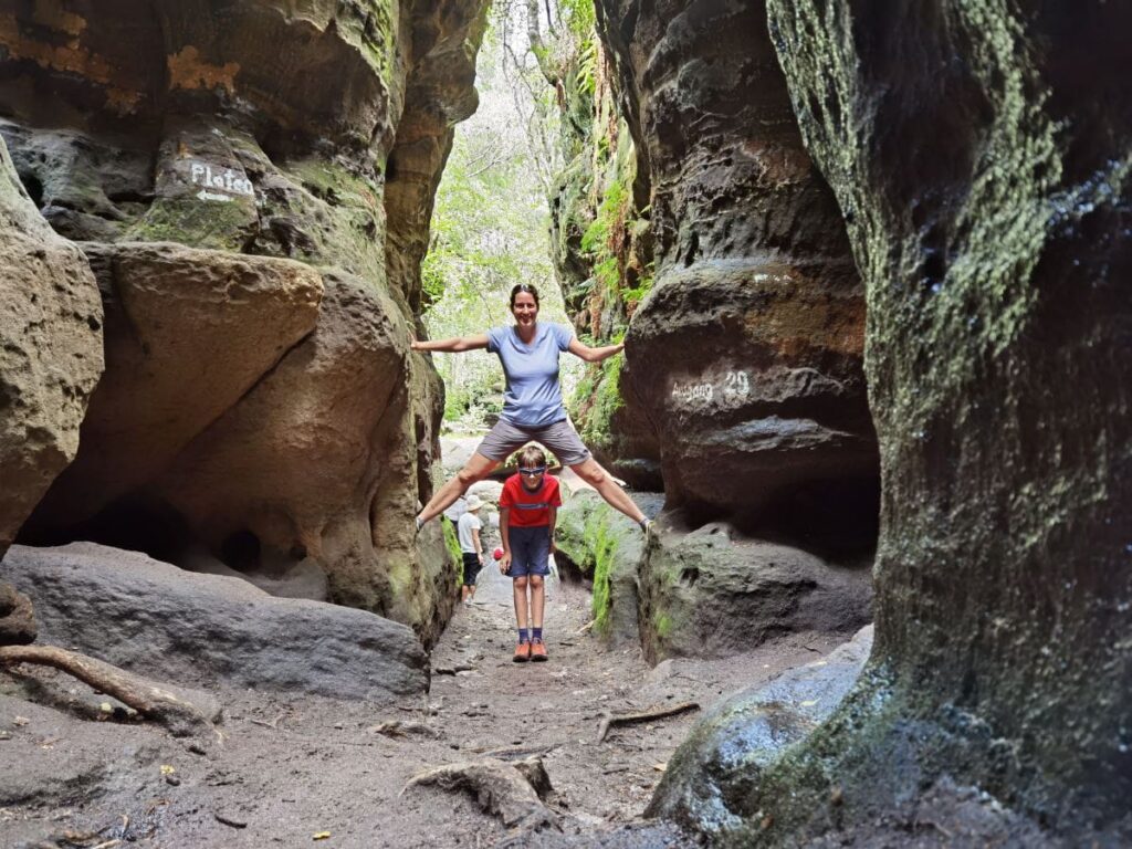 Wandern in Sachsen mit Kindern - hier das Felsenlabyrinth in der Sächsischen Schweiz